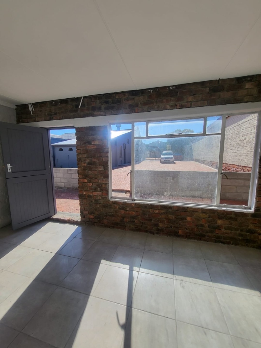  Bedroom Property for Sale in Oudtshoorn Central Western Cape